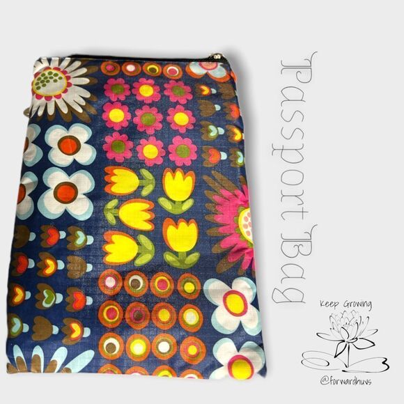 Unbranded Floral Crossbody - Passport Style Bag - Picture 6 of 11